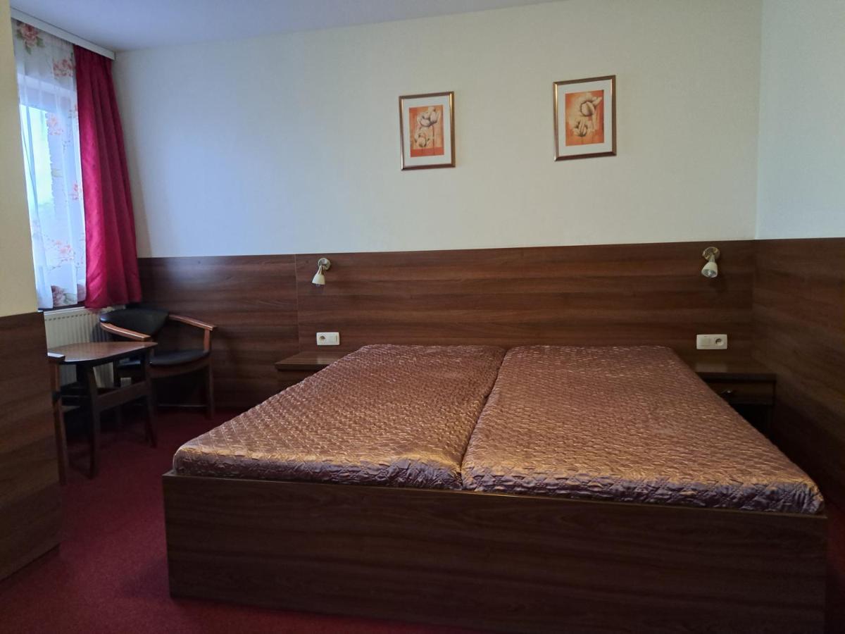 Penzion Kozak B&B Sebedražie Extérieur photo