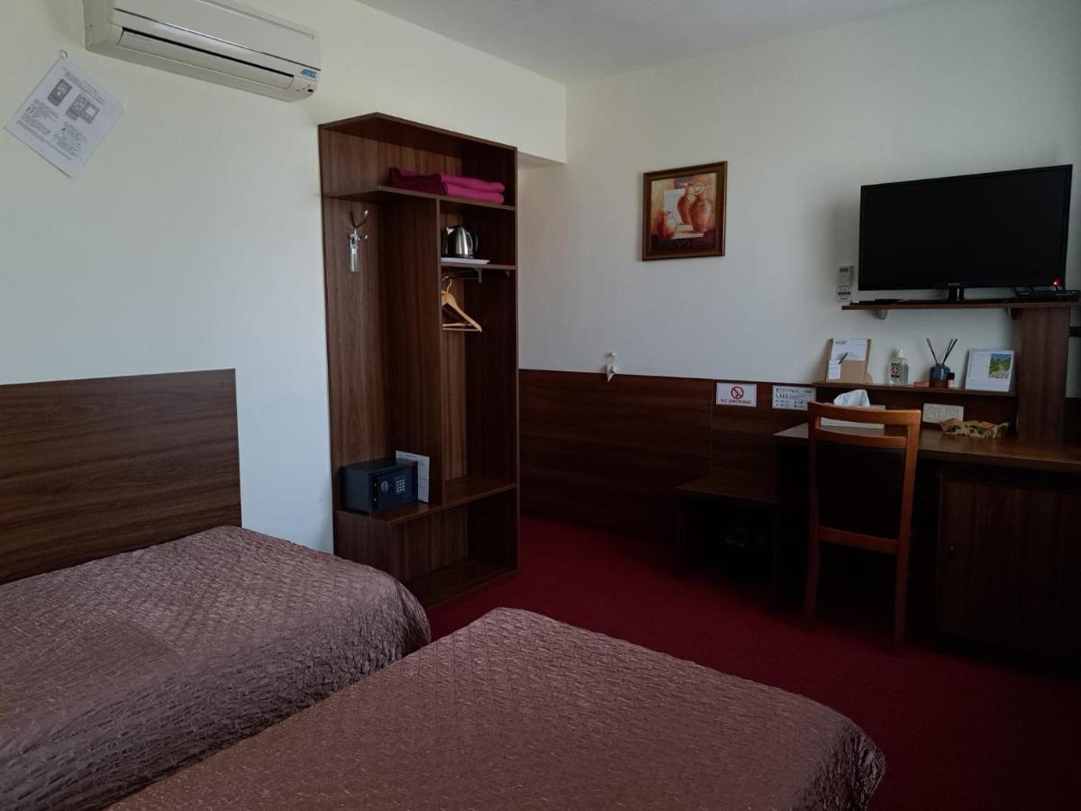 Penzion Kozak B&B Sebedražie Extérieur photo